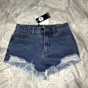 Boohoo high waisted denim shorts
